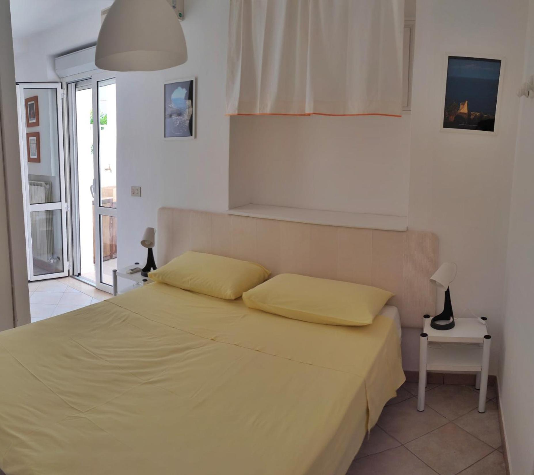Mandarinoarancio Bed and Breakfast Alezio Rum bild