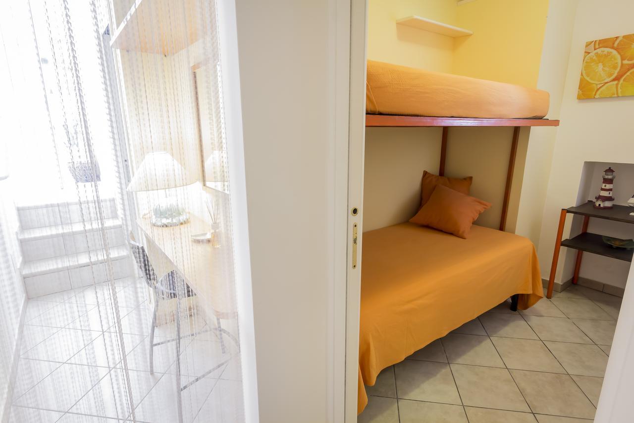 Mandarinoarancio Bed and Breakfast Alezio Exteriör bild